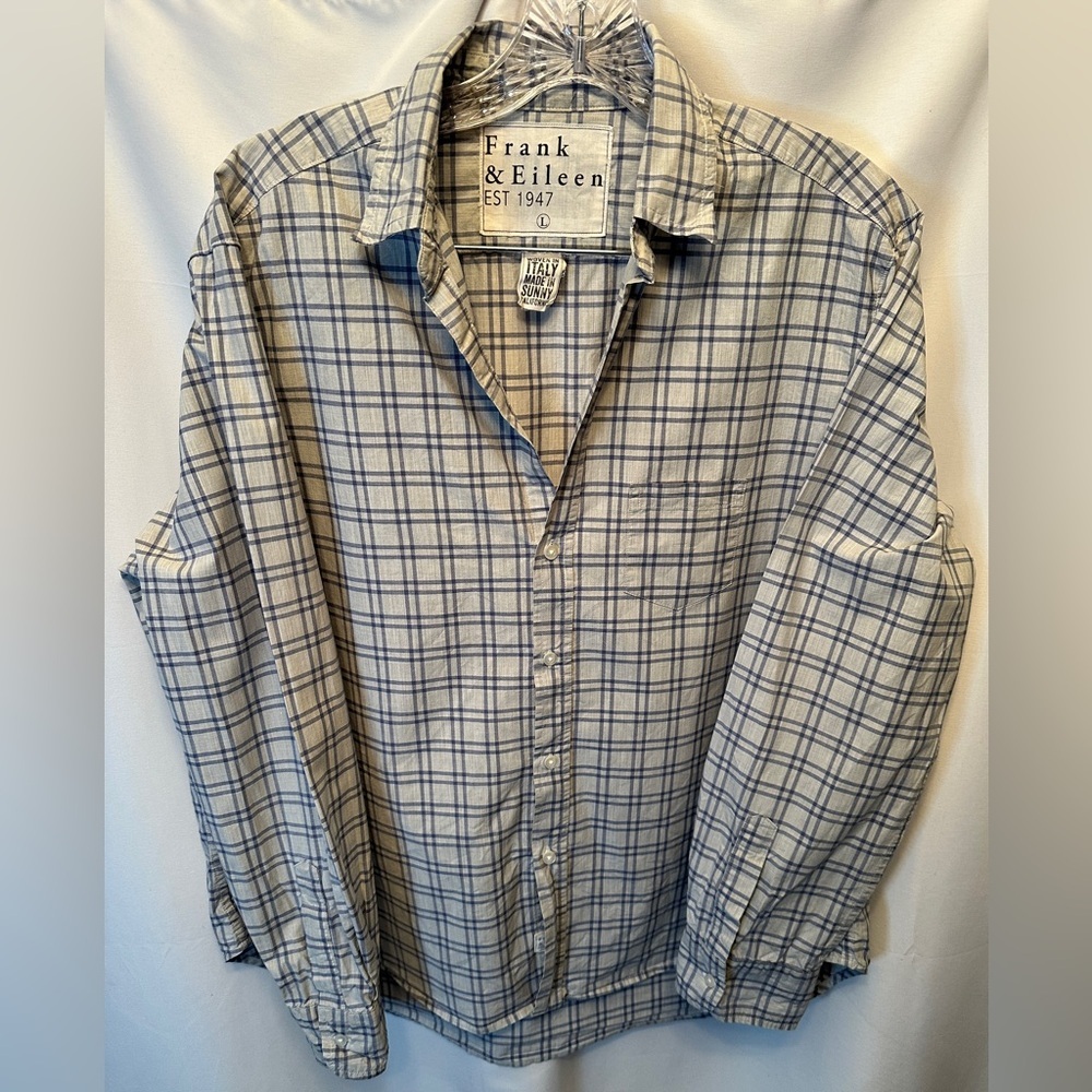 Frank & Eileen Women’s Size Large Relaxed Gray Blue Plaid Button Up Made In USA